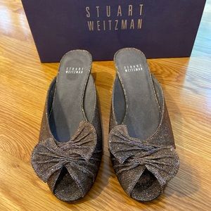 Stuart Weitzman silver glitter dress shoes